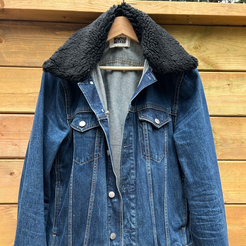 WEEKDAY denim jacket w/ removable black Sherpa Buffalo collar